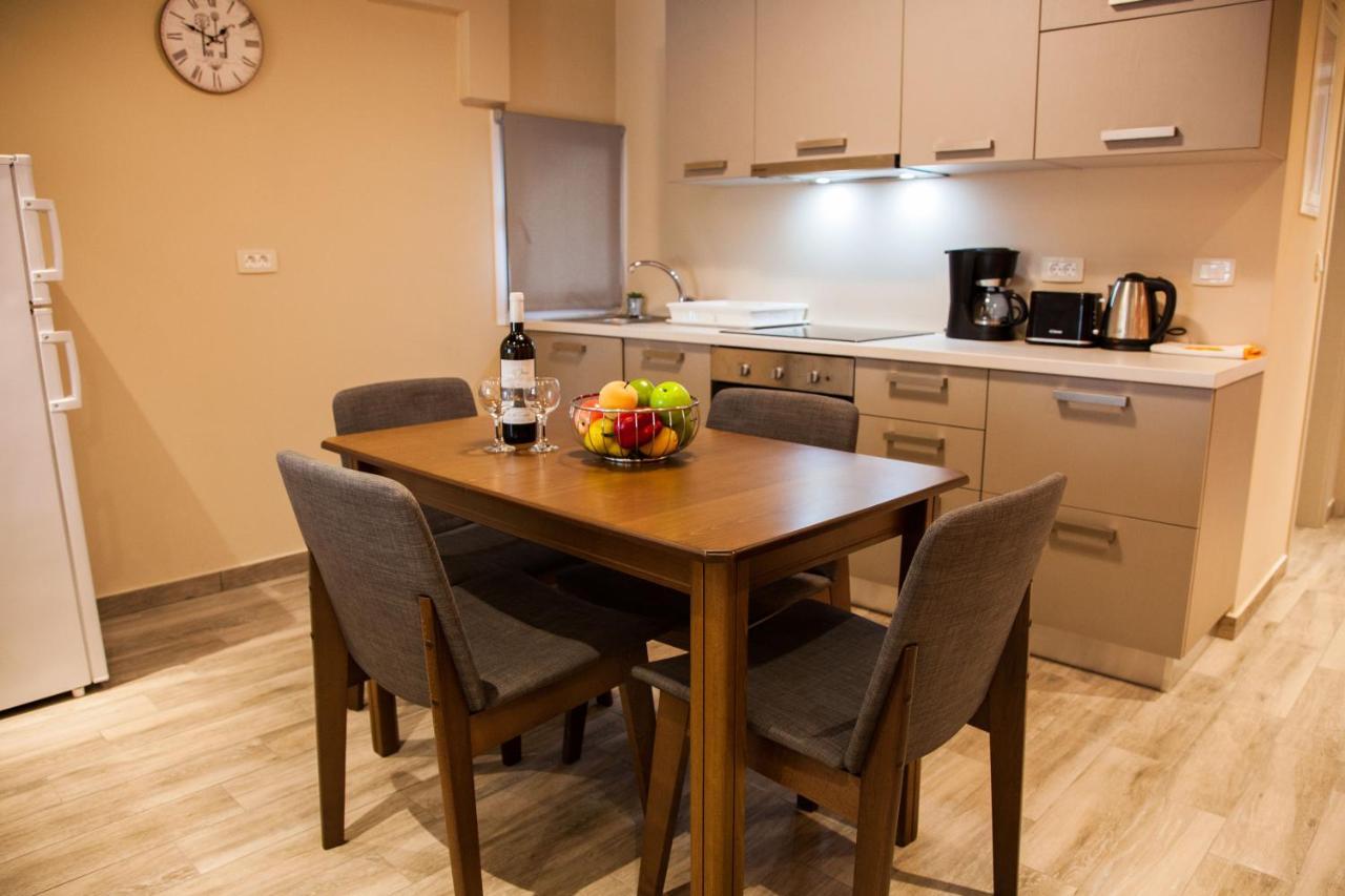 Paporas Apartments Свороната Экстерьер фото